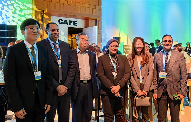 2023��11��6-8������������d88����z6(�й���)���޹�˾�ٷ���վ-׷�󽡿�����һ��ɵ�ί��ǡ����³��������ں���������ϯ������������֯��WHO�����������������а�� 2023��ڶ���������ػ�������̳�����������ݽ���������������3.jpg